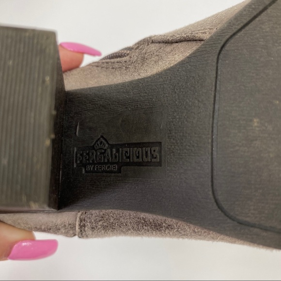 Fergalicious suede brown ankle booties - Picture 4 of 4